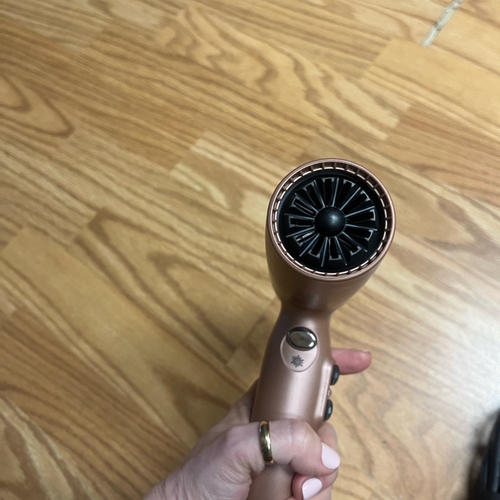 Hybrid & company Rose Gold Hair Dryer with Diffuser - Picture 6 of 7
